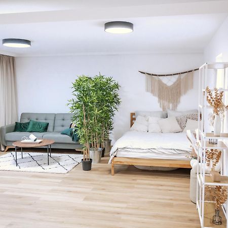 Atelier Smutna Apartment Ostrava Ngoại thất bức ảnh