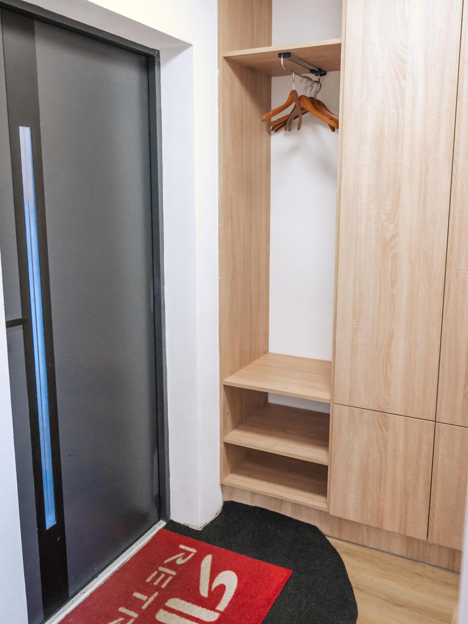 Atelier Smutna Apartment Ostrava Ngoại thất bức ảnh